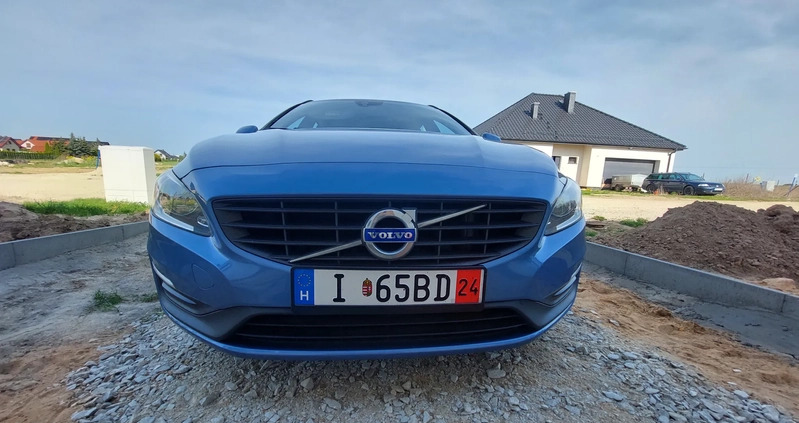 Volvo V60 cena 42900 przebieg: 163200, rok produkcji 2016 z Grodków małe 742